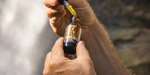 Image for The Difference Between CBD and THC